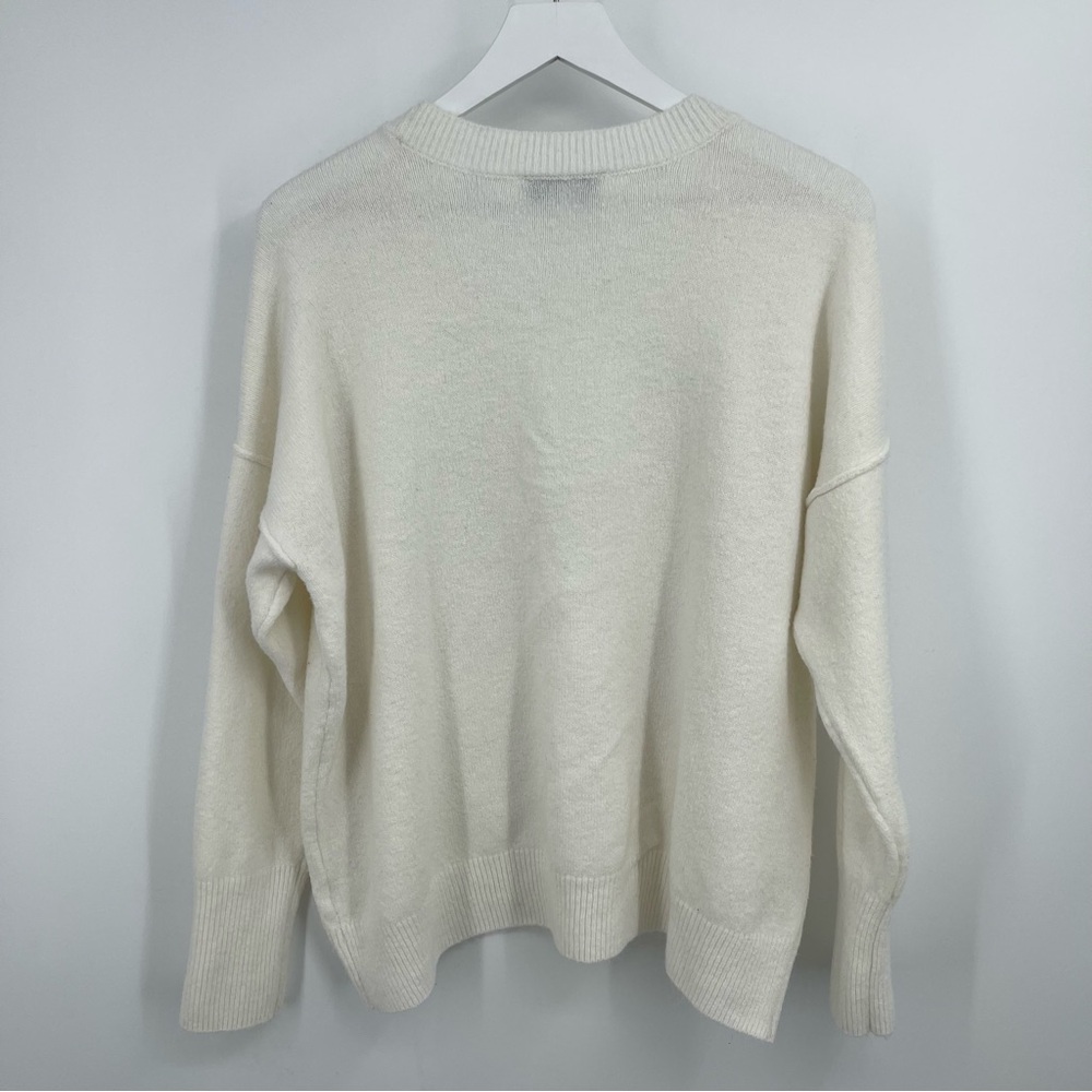 CeCe Cheers Beaded Script Sweater Cream Oversized Cozy Knit Size M - Picture 8 of 8
